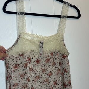 POL Cream Floral Lace Tank Top